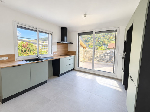 Appartement à  Saint-Alban-Leysse (73230), 4 pièces
