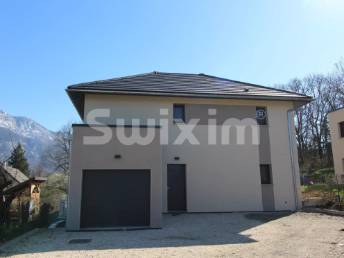 Maison à  Aix-les-Bains (73100), 5 pièces