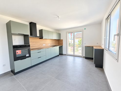 Appartement à  Saint-Alban-Leysse (73230), 4 pièces