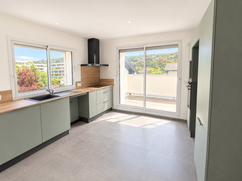 Appartement à  Saint-Alban-Leysse (73230), 4 pièces