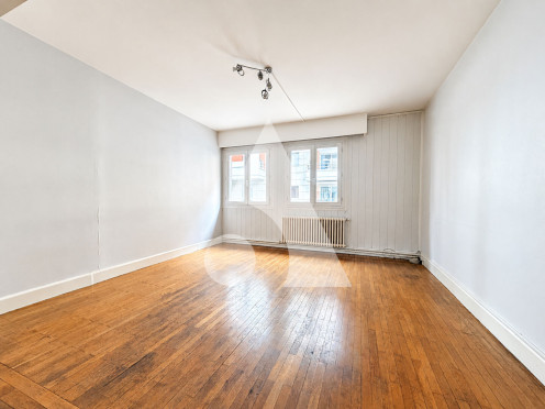 Appartement à  Aix-les-Bains (73100), 3 pièces