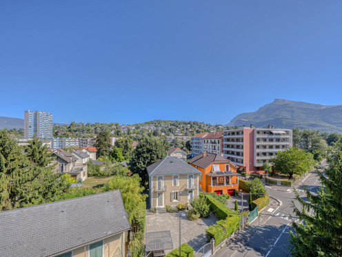 Appartement à  Chambéry (73000), 4 pièces