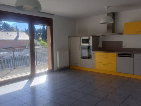 Appartement à  Challes-les-Eaux (73190), 3 pièces