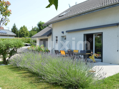Maison à  Aix-les-Bains (73100), 4 pièces