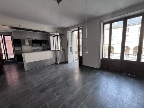 Appartement à  Saint-Jean-de-Maurienne (73300), 3 pièces