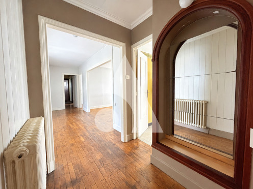 Appartement à  Aix-les-Bains (73100), 3 pièces