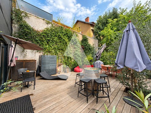 Maison à  Aix-les-Bains (73100), 7 pièces