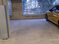 Parking à  Chambéry (73000), 1 pièces