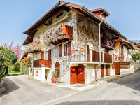 Maison à  Aix-les-Bains (73100), 7 pièces