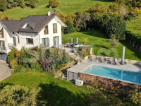Maison à  Mouxy (73100), 6 pièces