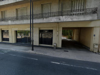 Garage à  Chambéry (73000),  pièces
