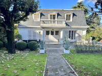 Villa à  Aix-les-Bains (73100),  pièces