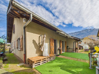 Maison à  Mouxy (73100), 7 pièces