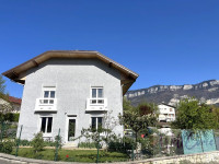 Maison à  Aix-les-Bains (73100), 10 pièces