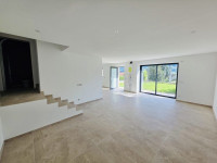 Maison à  Sonnaz (73000), 5 pièces