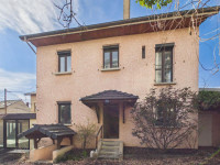 Maison de ville à  Chambéry (73000), 4 pièces