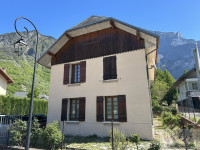 Maison à  Saint-Julien-Mont-Denis (73870), 6 pièces