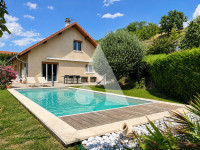Maison à  Voglans (73420), 6 pièces